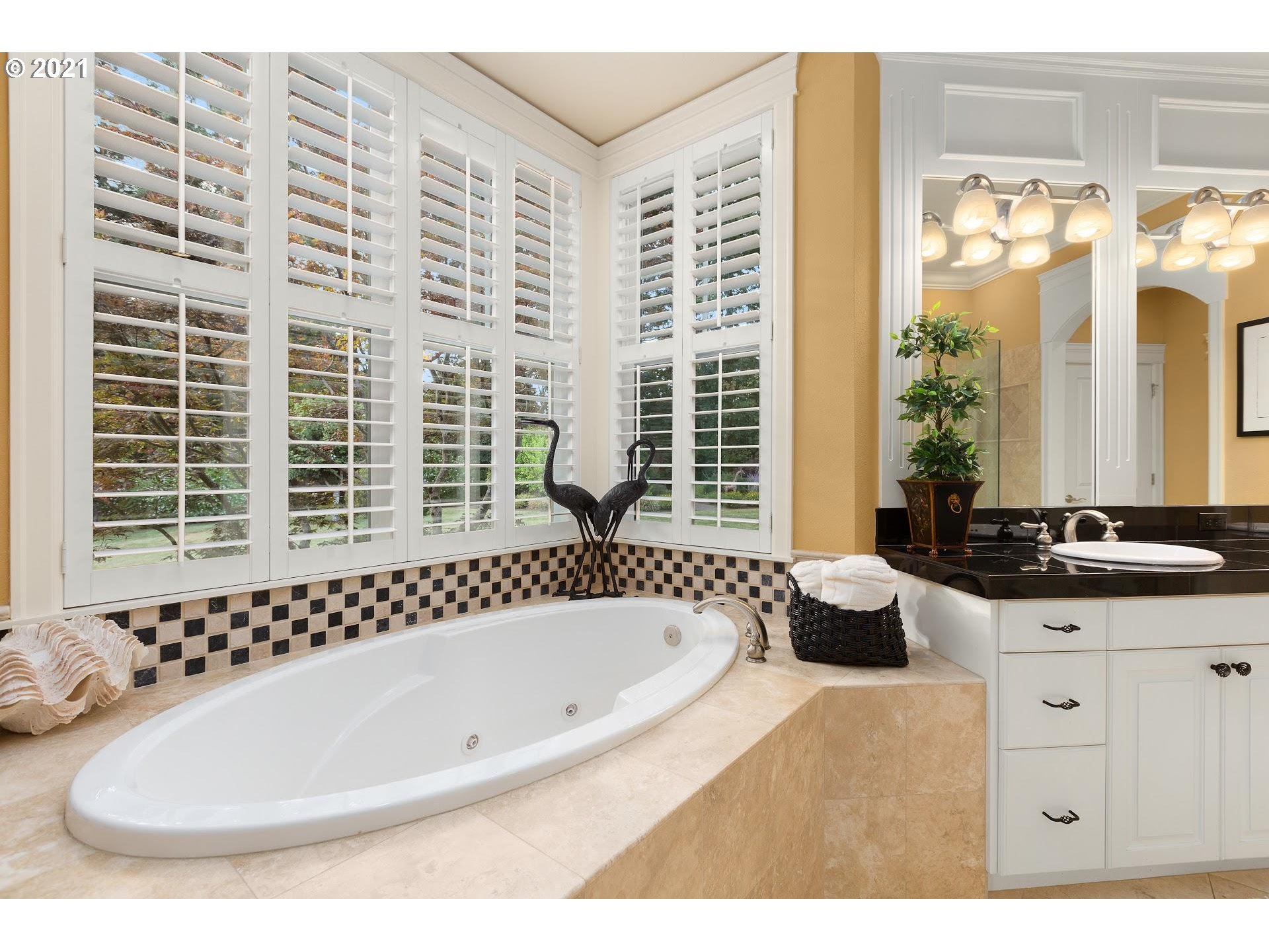 16797 South Kraeft Road Oregon City, OR 97045 - Photo 17 of 32 Gallery Image 17