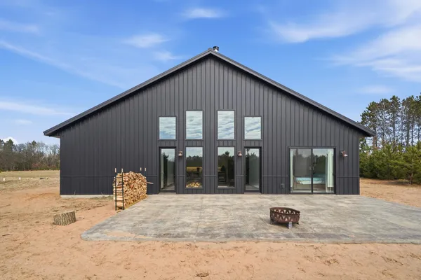 $950,000 | 22704 Godfrey Road, Siren, WI 54872