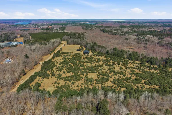 $950,000 | 22704 Godfrey Road, Siren, WI 54872