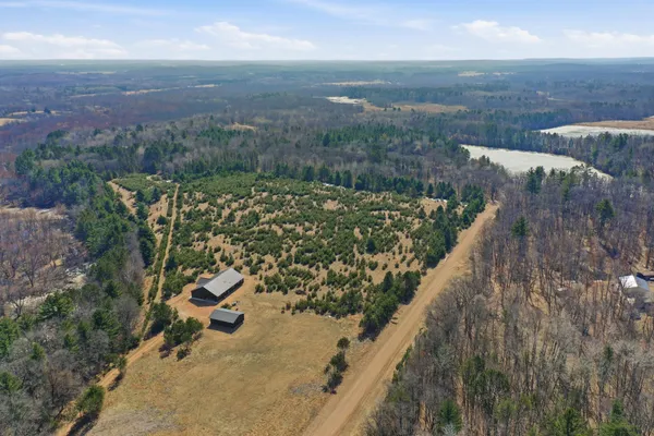 $950,000 | 22704 Godfrey Road, Siren, WI 54872