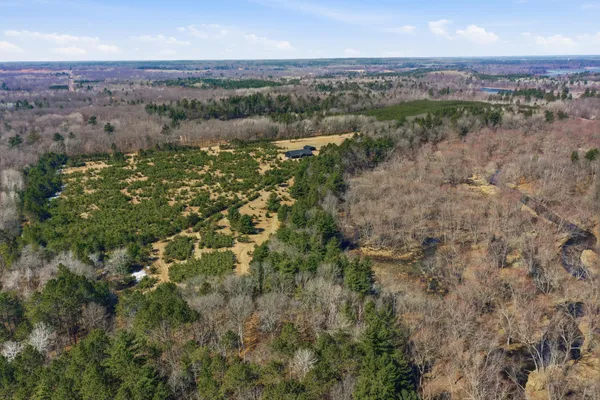 $950,000 | 22704 Godfrey Road, Siren, WI 54872