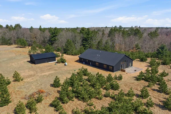 $950,000 | 22704 Godfrey Road, Siren, WI 54872