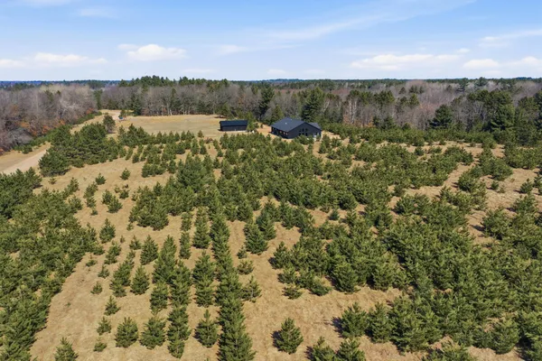 $950,000 | 22704 Godfrey Road, Siren, WI 54872