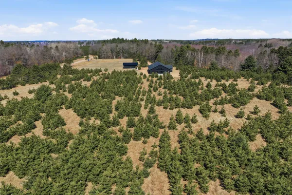 $950,000 | 22704 Godfrey Road, Siren, WI 54872