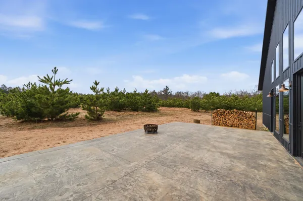 $950,000 | 22704 Godfrey Road, Siren, WI 54872