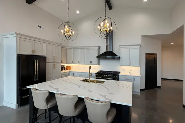 $950,000 | 22704 Godfrey Road, Siren, WI 54872