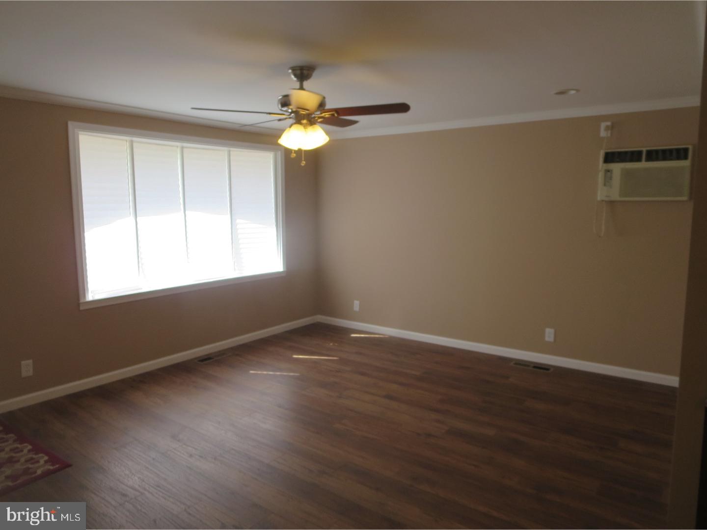 813 Chesterton Road Fairless Hills, PA 19030 - Photo 12 of 24 Living Room