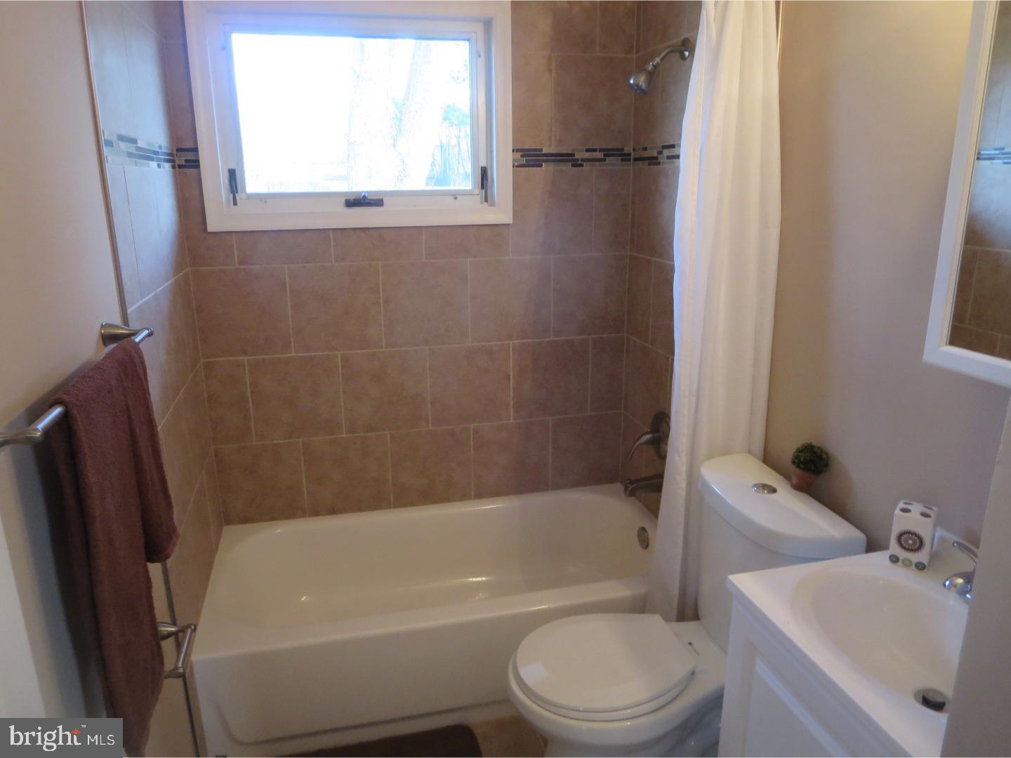 813 Chesterton Road Fairless Hills, PA 19030 - Photo 17 of 24 Bathroom