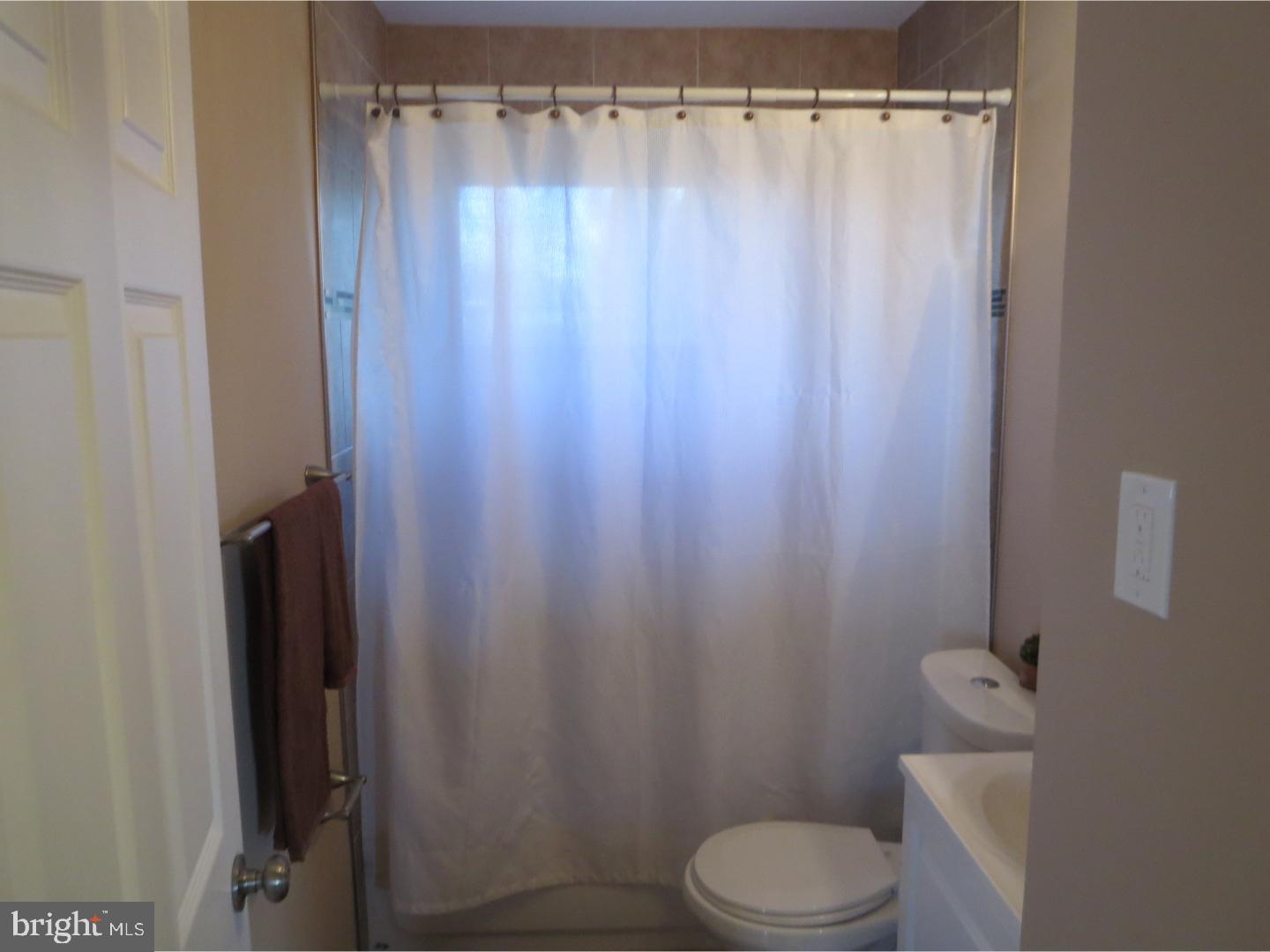 813 Chesterton Road Fairless Hills, PA 19030 - Photo 18 of 24 Bathroom