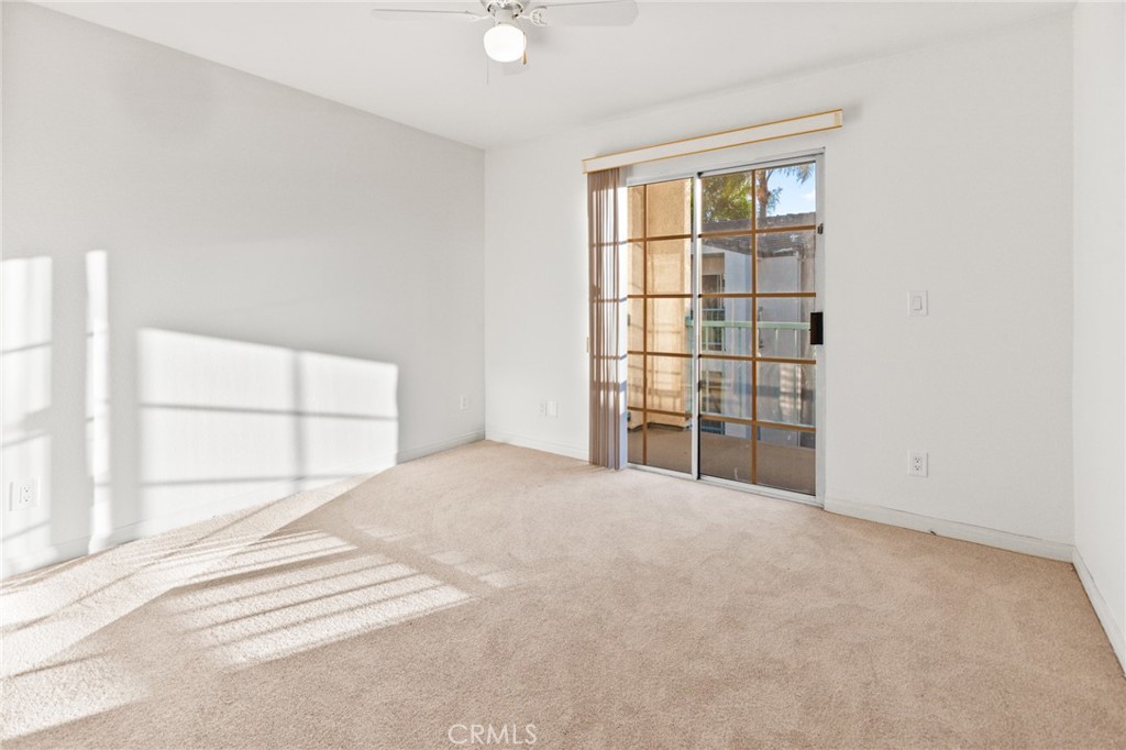 1006 Vía Zapata Riverside, CA 92507 - Photo 21 of 46