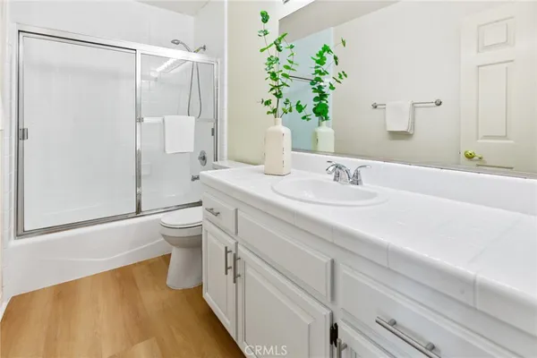 $549,000 | 1006 Vía Zapata, Riverside, CA 92507