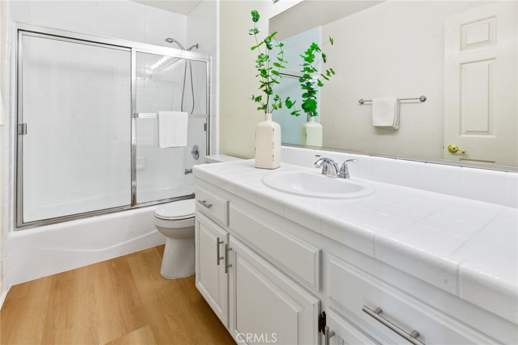 1006 Vía Zapata Riverside, CA 92507 - Photo 22 of 46