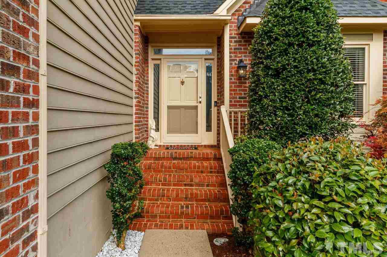 2926 Tillinghast Trail Raleigh, NC 27613 - Photo 3 of 30