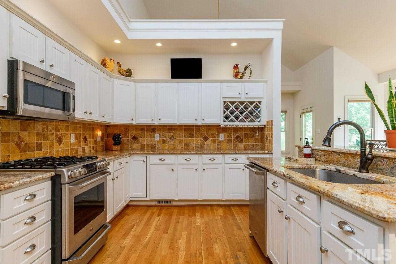 2926 Tillinghast Trail Raleigh, NC 27613 - Photo 10 of 30
