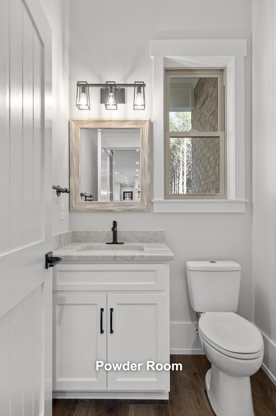 220 High Point Lane Jasper, TN 37347 - Photo 22 of 59 Powder Room