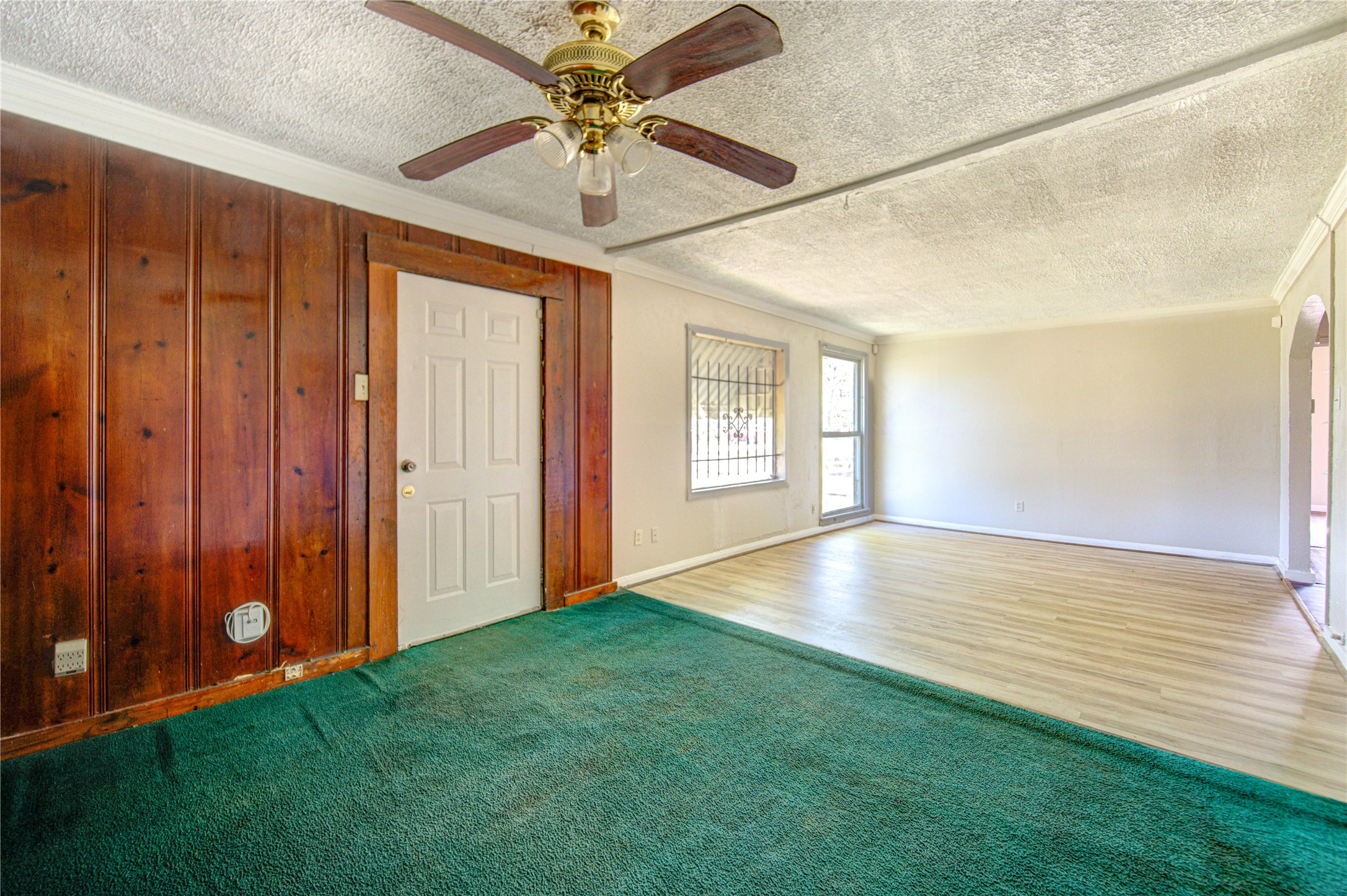 3431 Sayers Street Houston, TX 77026 - Photo 11 of 44 a view of an empty room with a window