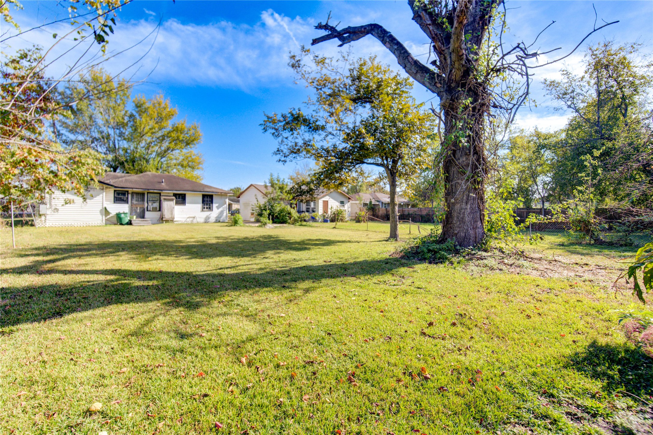 3431 Sayers Street Houston, TX 77026 - Photo 44 of 44 a view of a house with a yard