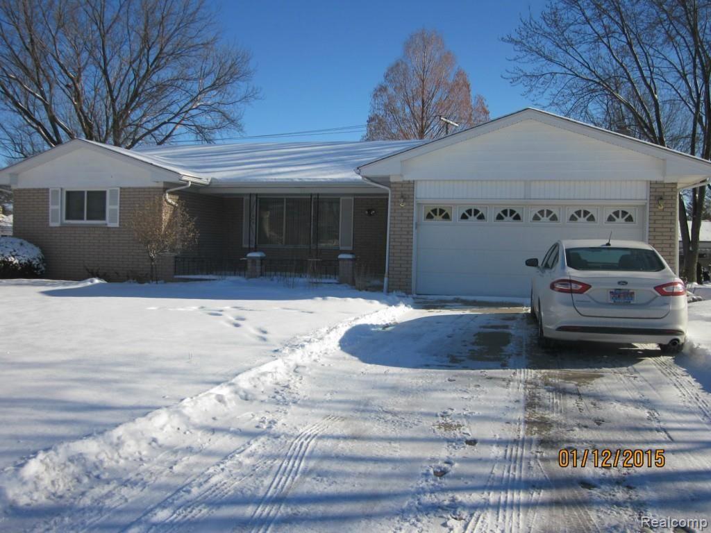 17512 Levan Road Livonia, MI 48152 - Photo 1 of 22 IMG_1147.jpg