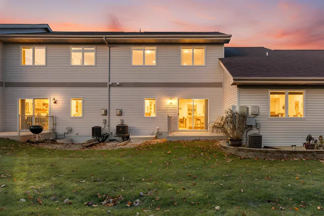 $318,000 | 388 Alpine Meadow Circle, Oregon, WI 53575