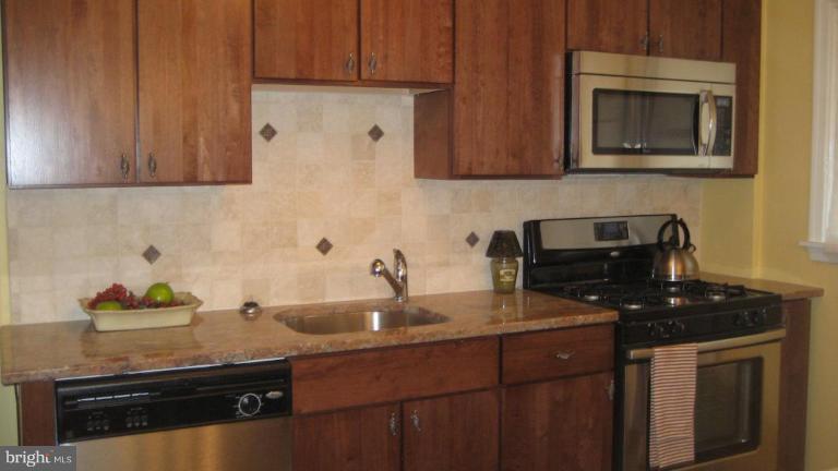 5937 Glenkirk Road Baltimore, MD 21239 - Photo 3 of 24 Kitchen