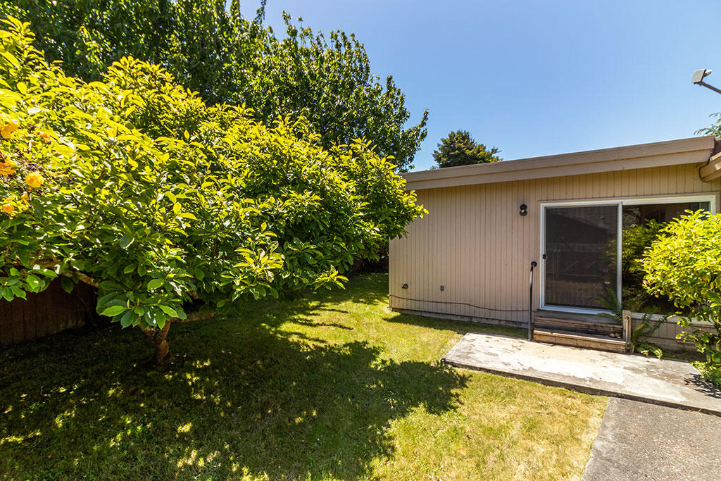 3504 Edgewood Road Eureka, CA 95501 - Photo 16 of 17 Backyard