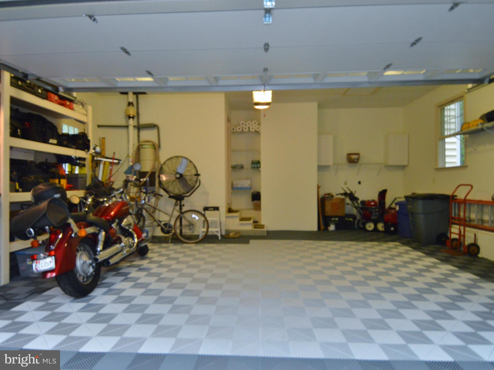 903 Timber Run Road Reisterstown, MD 21136 - Photo 13 of 30 Garage