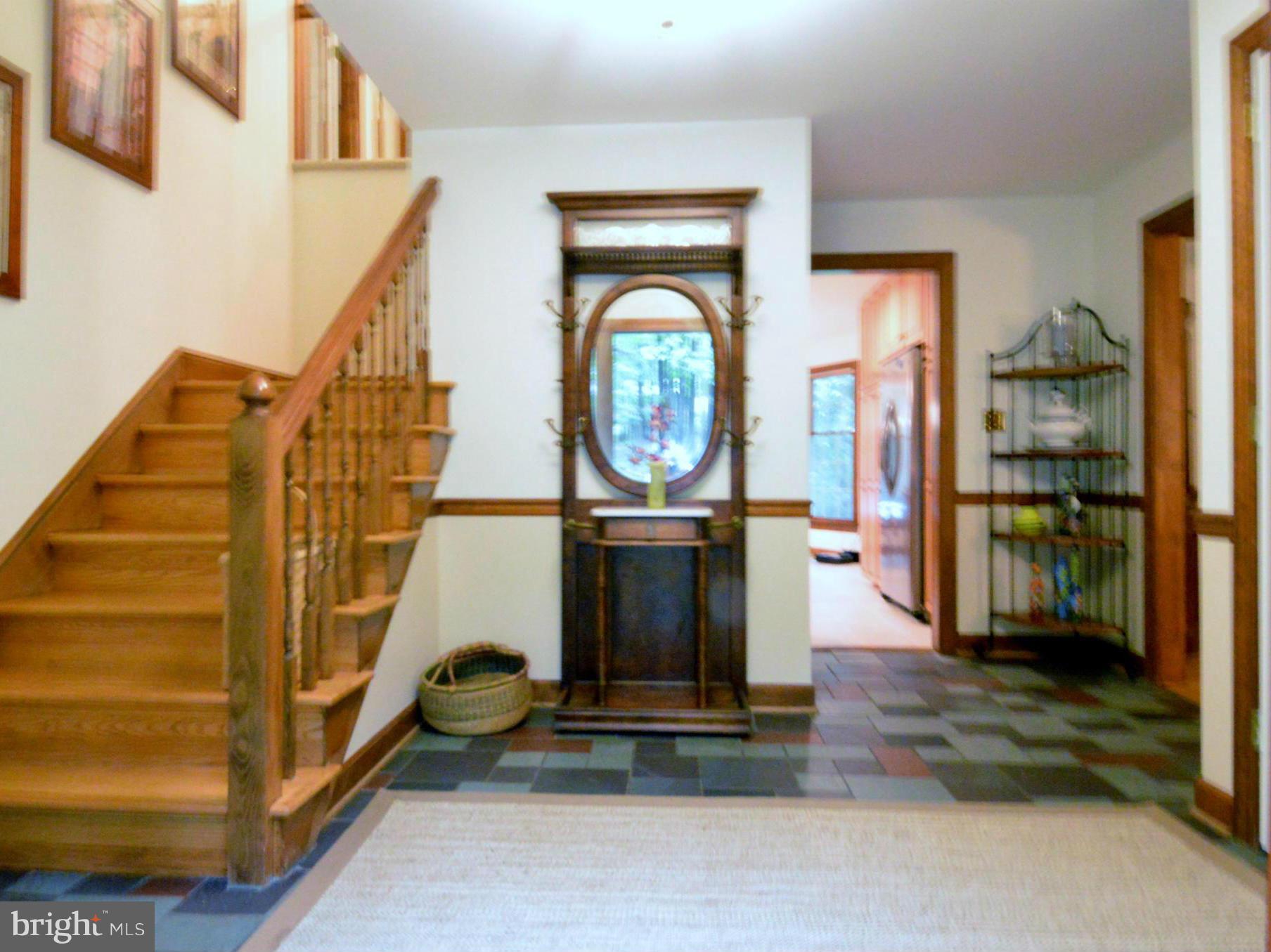 903 Timber Run Road Reisterstown, MD 21136 - Photo 5 of 30 Foyer