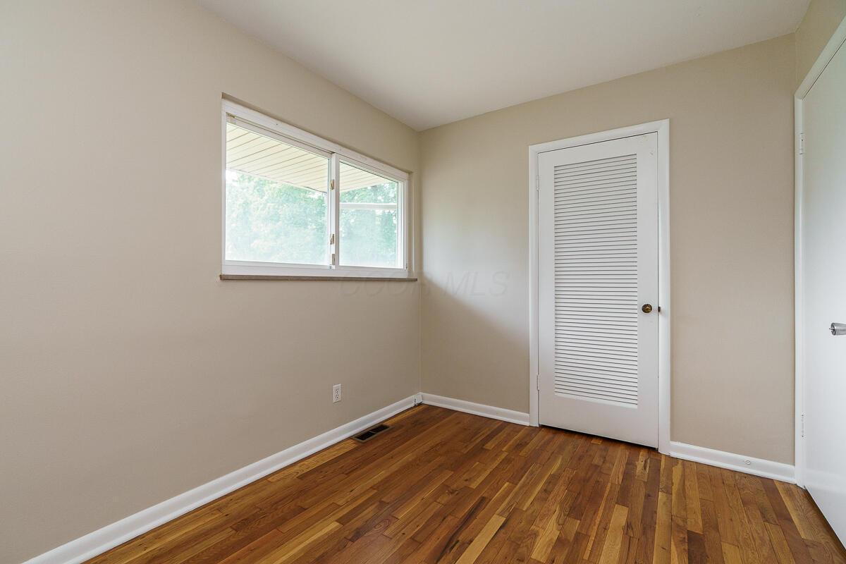 2250 Nottingham Road Columbus, OH 43221 - Photo 15 of 25 Bedroom 3
