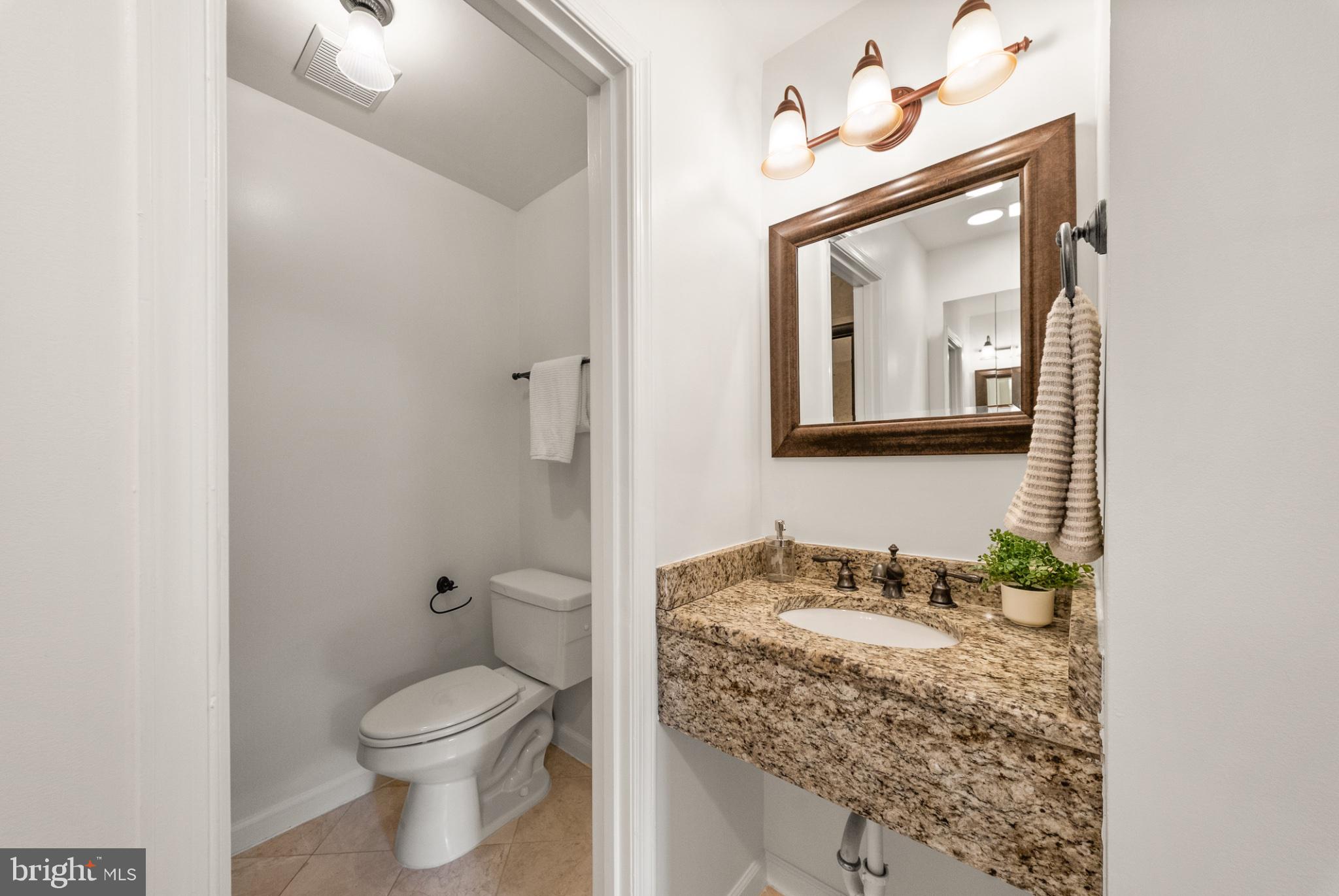 2311 Harleyford Court Reston, VA 20191 - Photo 21 of 46 Primary bathroom
