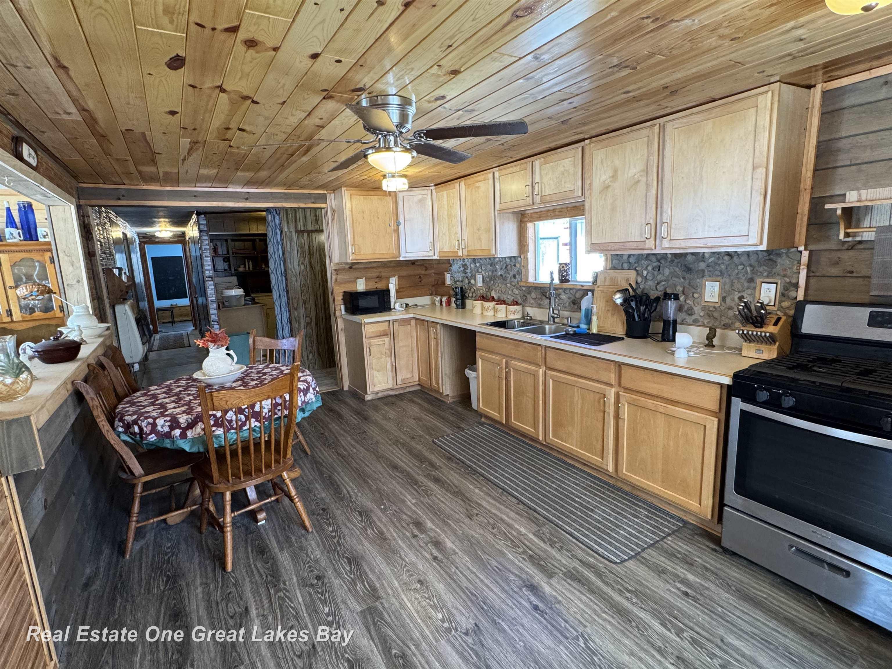 3625 Mc Kinley Road Mio, MI 48647 - Photo 9 of 32