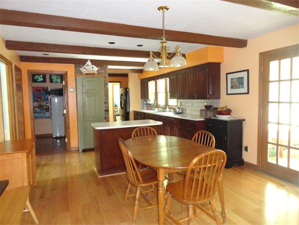 11 Barbara Road Hopkinton, MA 01748 - Photo 8 of 29 Gallery Image 8