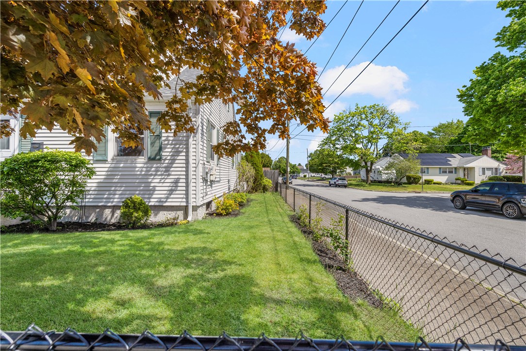 106 Martin Street Pawtucket, RI 02861 - Photo 29 of 33