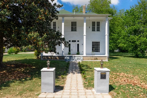 $475,000 | 404 East Liberty Avenue, Covington, TN 38019
