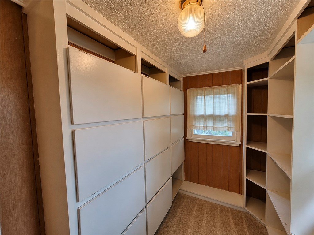 179 Roxborough Road Rochester, NY 14619 - Photo 23 of 35
