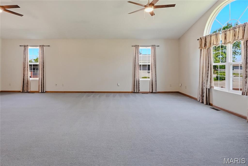 418 West Martin Street Cairo, MO 65239 - Photo 4 of 28