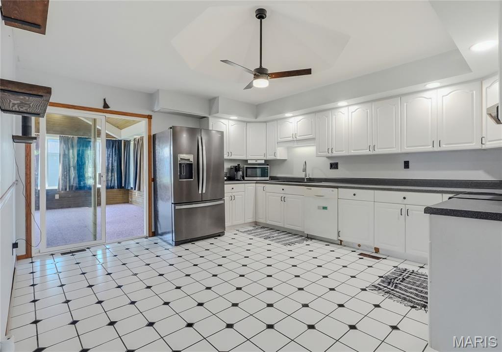 418 West Martin Street Cairo, MO 65239 - Photo 6 of 28