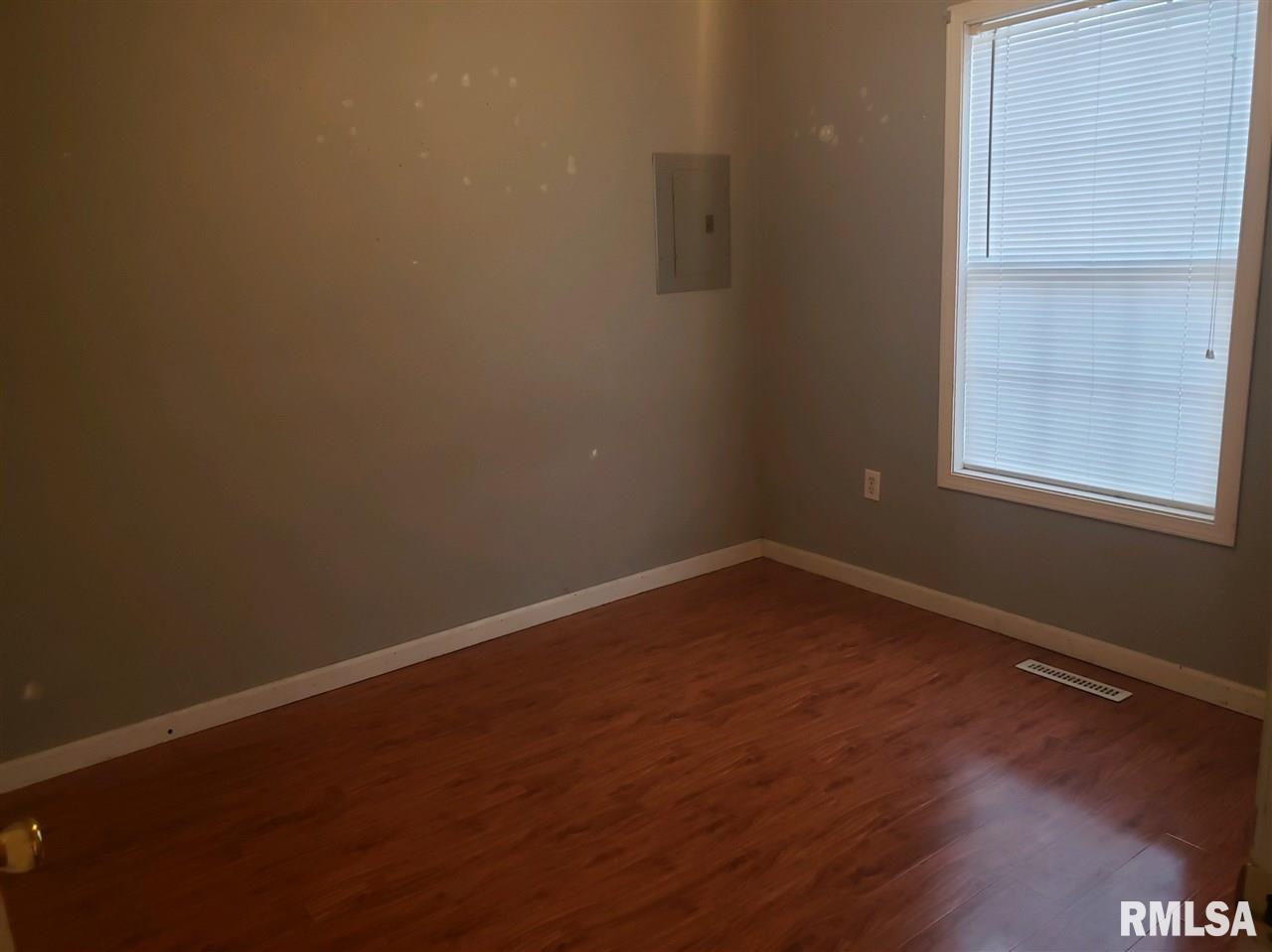 110 7th Street Colona, IL 61241 - Photo 10 of 13 Gallery Image 10