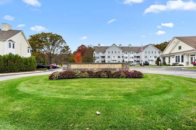 $374,900 | 60 Saw Mill Drive, Unit 307, North Kingstown, RI 02852