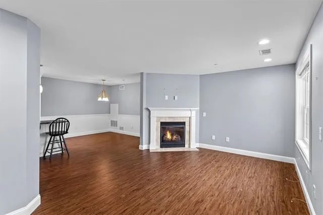 $374,900 | 60 Saw Mill Drive, Unit 307, North Kingstown, RI 02852