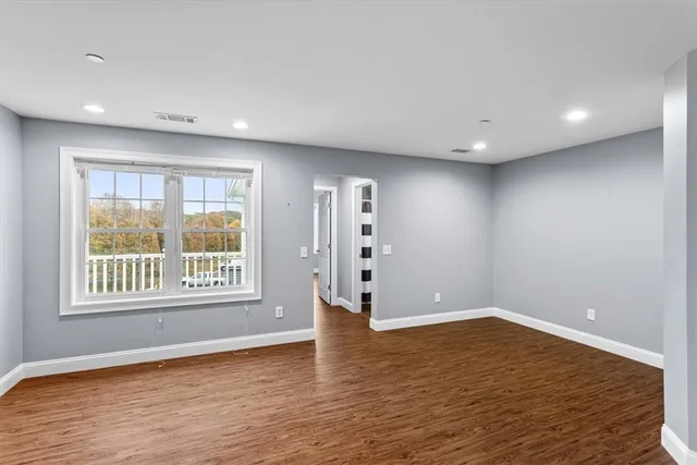 $374,900 | 60 Saw Mill Drive, Unit 307, North Kingstown, RI 02852