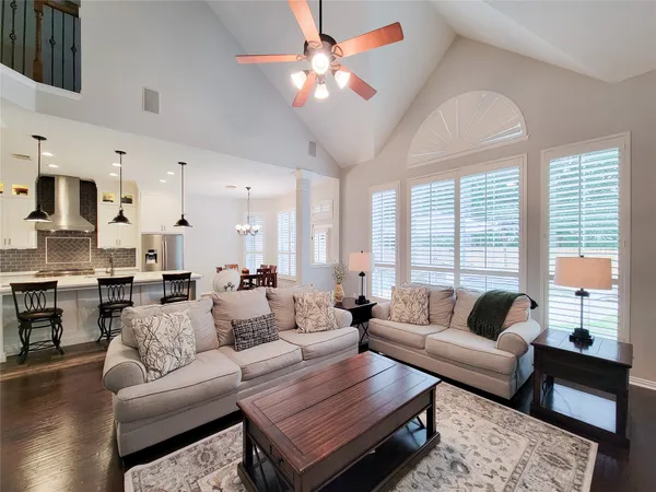$4,600 | 78 North Bluff Creek Circle, The Woodlands, TX 77382