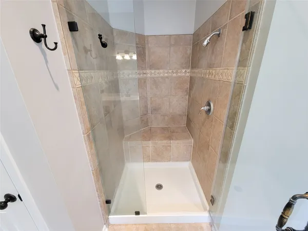 $4,600 | 78 North Bluff Creek Circle, The Woodlands, TX 77382