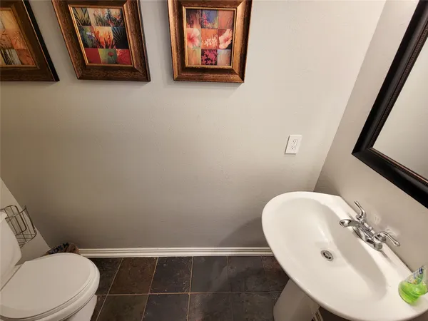 $4,600 | 78 North Bluff Creek Circle, The Woodlands, TX 77382
