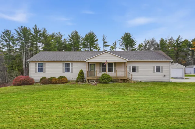 $399,000 | 29 Kelliher Street, Glenburn, ME 04401