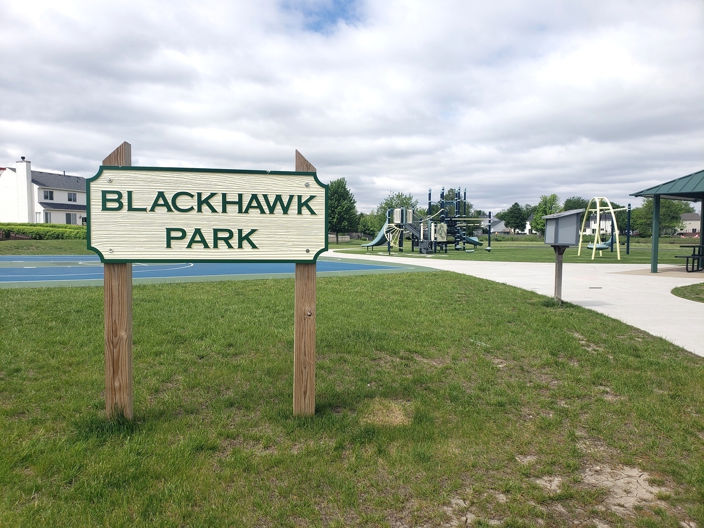 524 Sandhurst Lane South Elgin, IL 60177 - Photo 29 of 32 a view of a park with welcome board