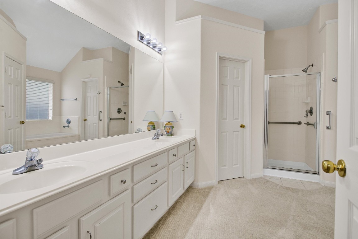 6031 Skyhaven Lane Spring, TX 77379 - Photo 17 of 34 Primary bath with double sinks.