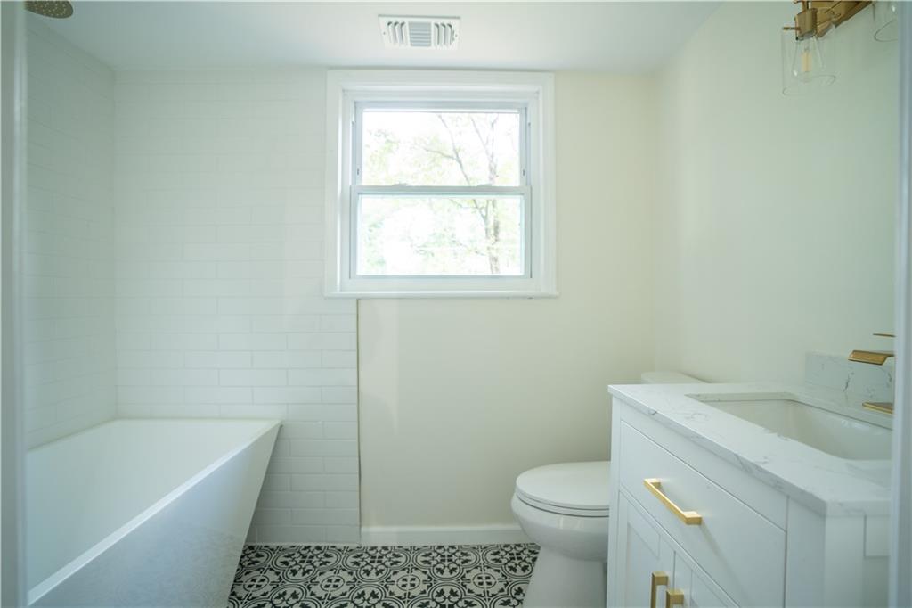 2524 Glenrock Drive Decatur, GA 30032 - Photo 23 of 39