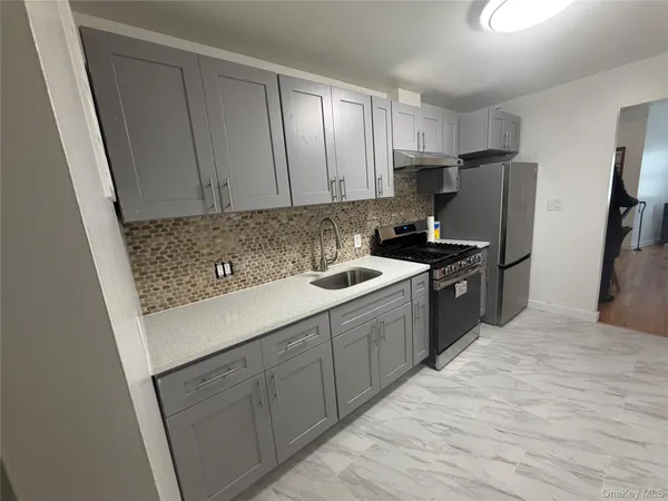 $1,975 | 726 Jersey Avenue, Unit 3, Greenwood Lake, NY 10925