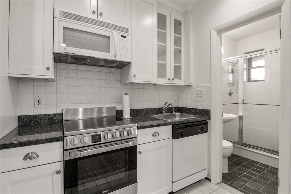 236 Beacon Street, Unit 1E Boston, MA 02116 - Photo 17 of 33
