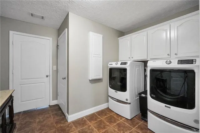 $550,000 | 305 Moccasin Gap Road, Jackson, GA 30233